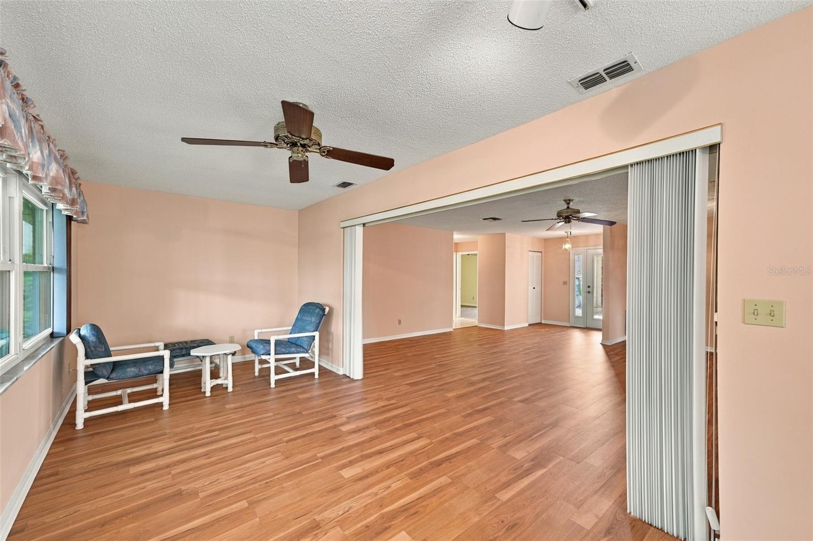 1510 LELAND DR — photo 8