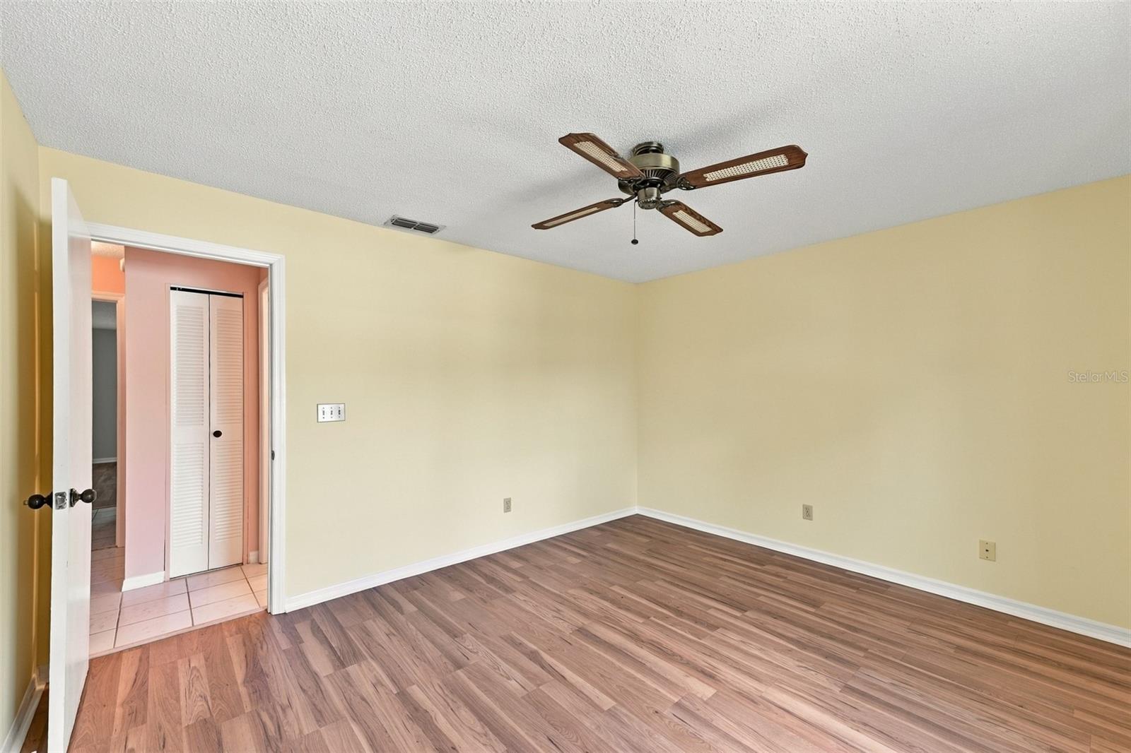1510 LELAND DR — photo 28