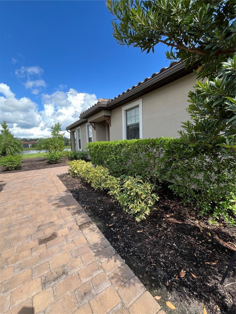 10433 MORNING MIST LN — photo 2