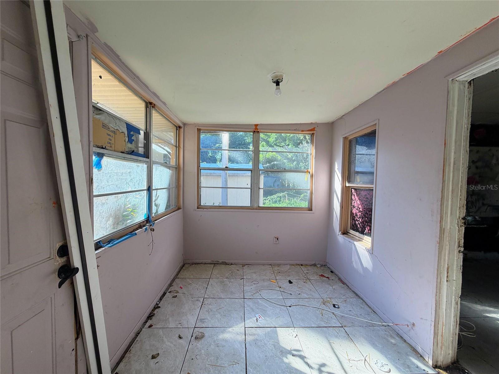 2221 UNION ST S — photo 32