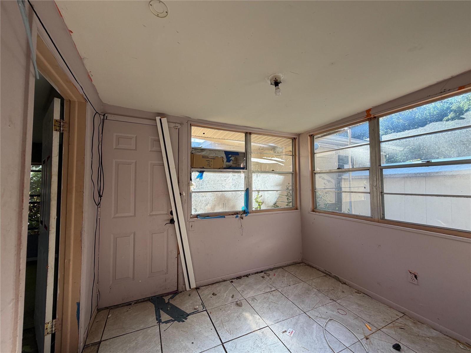 2221 UNION ST S — photo 10