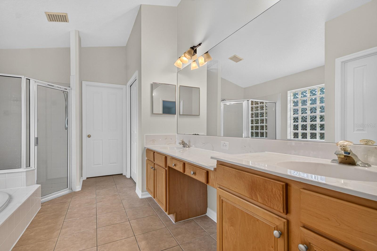 10527 SAN TRAVASO DR — photo 32