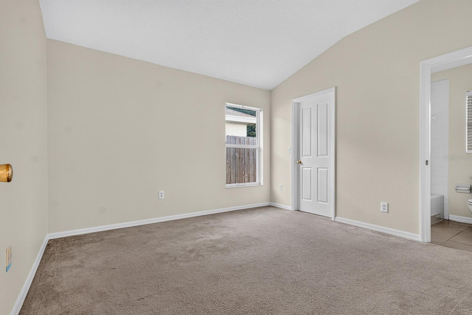 10527 SAN TRAVASO DR — photo 44