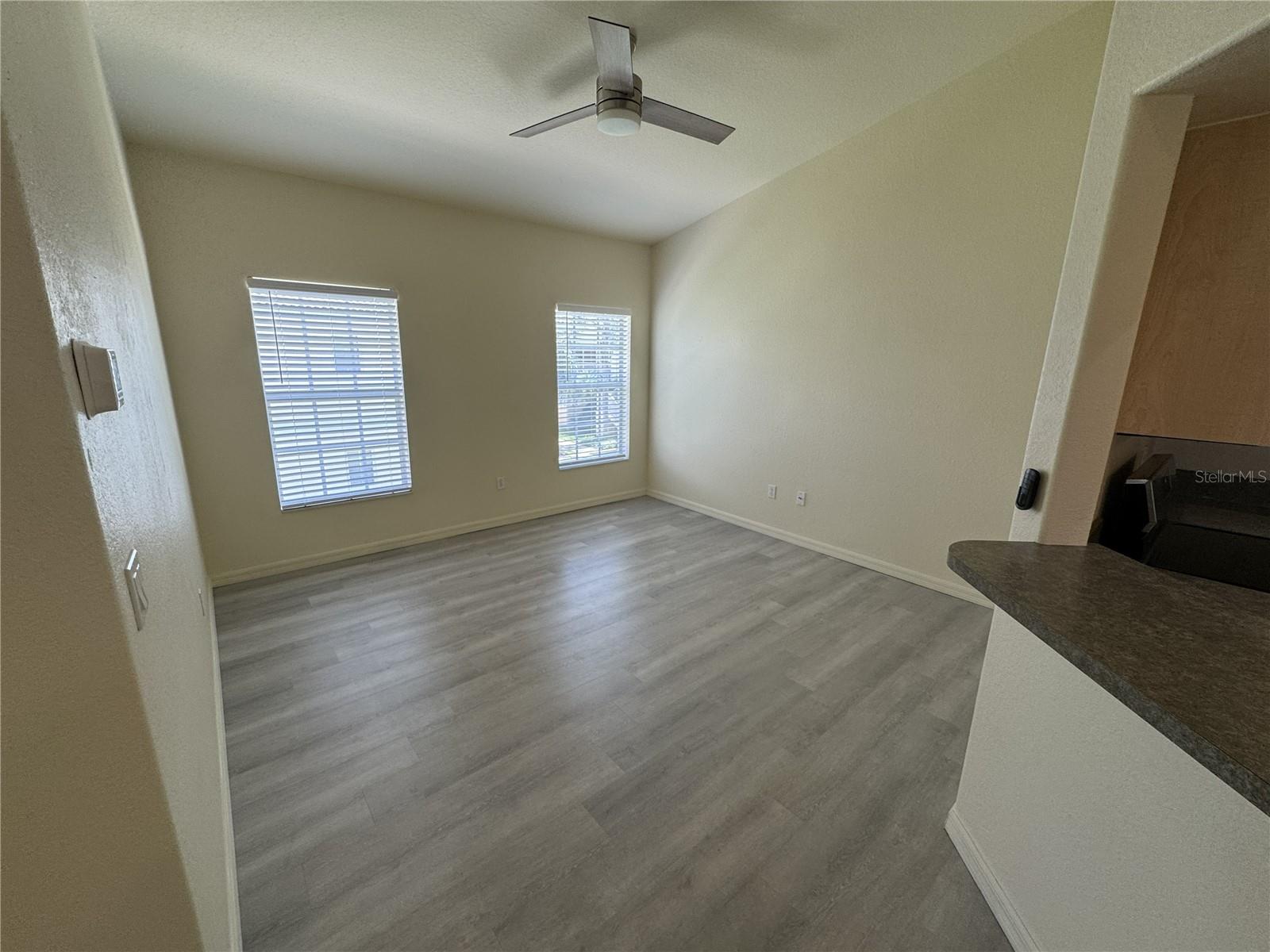 400 MIRABELLA CIR #201 — photo 7