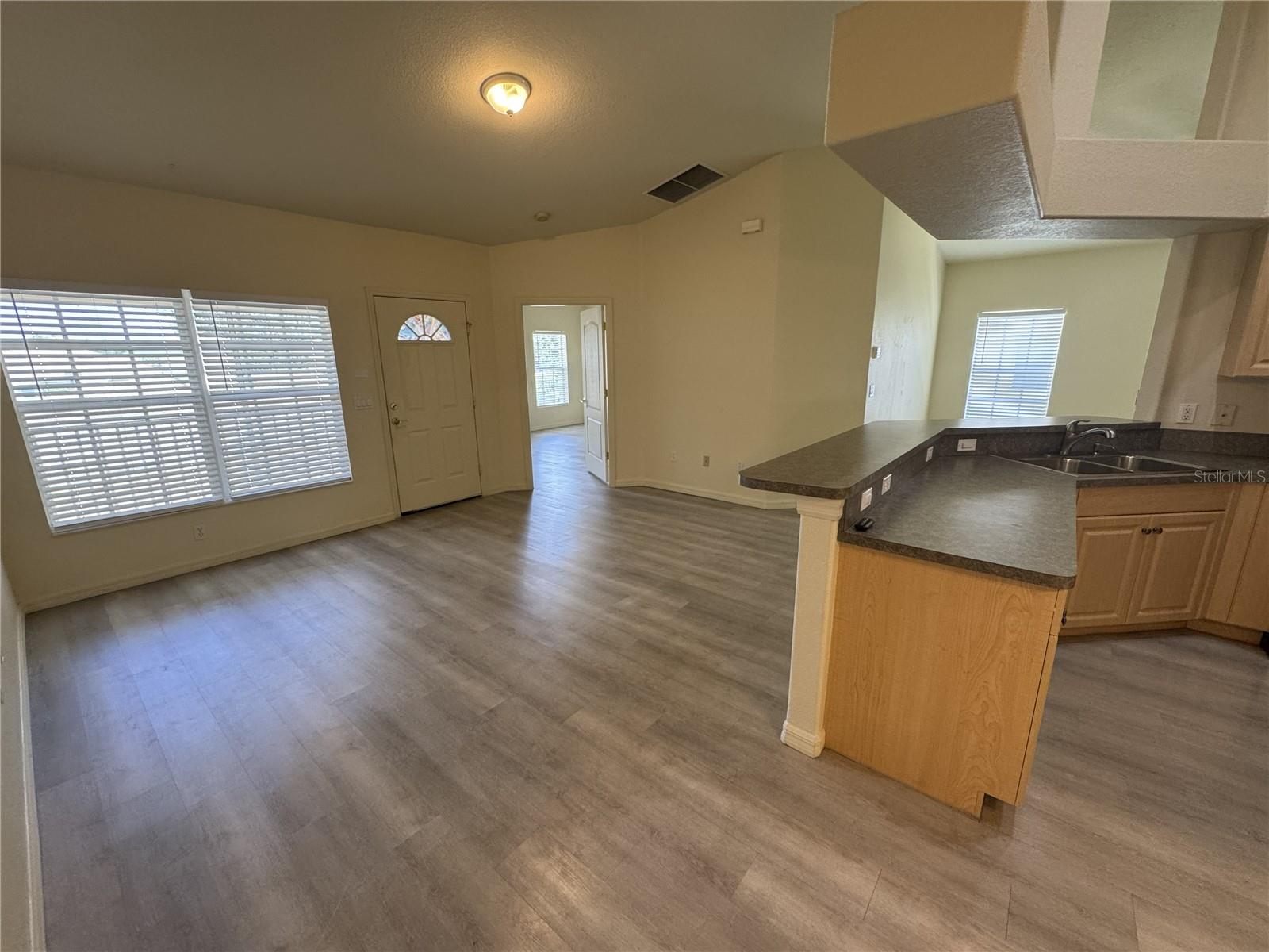 400 MIRABELLA CIR #201 — photo 13