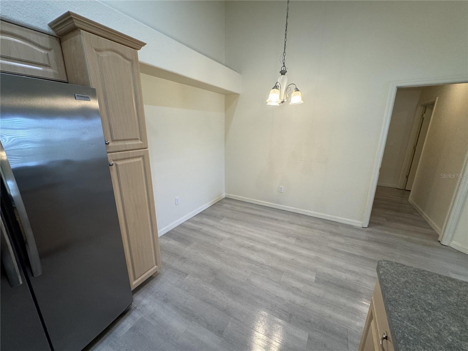 400 MIRABELLA CIR #201 — photo 6