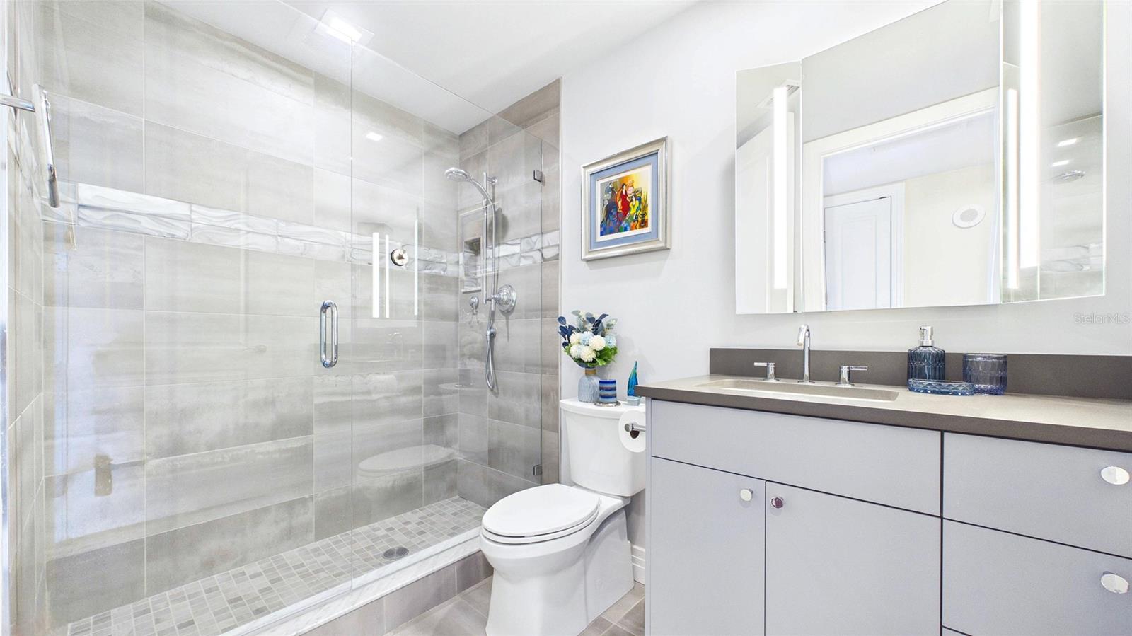 400 BEACH DR NE #1101 — photo 40