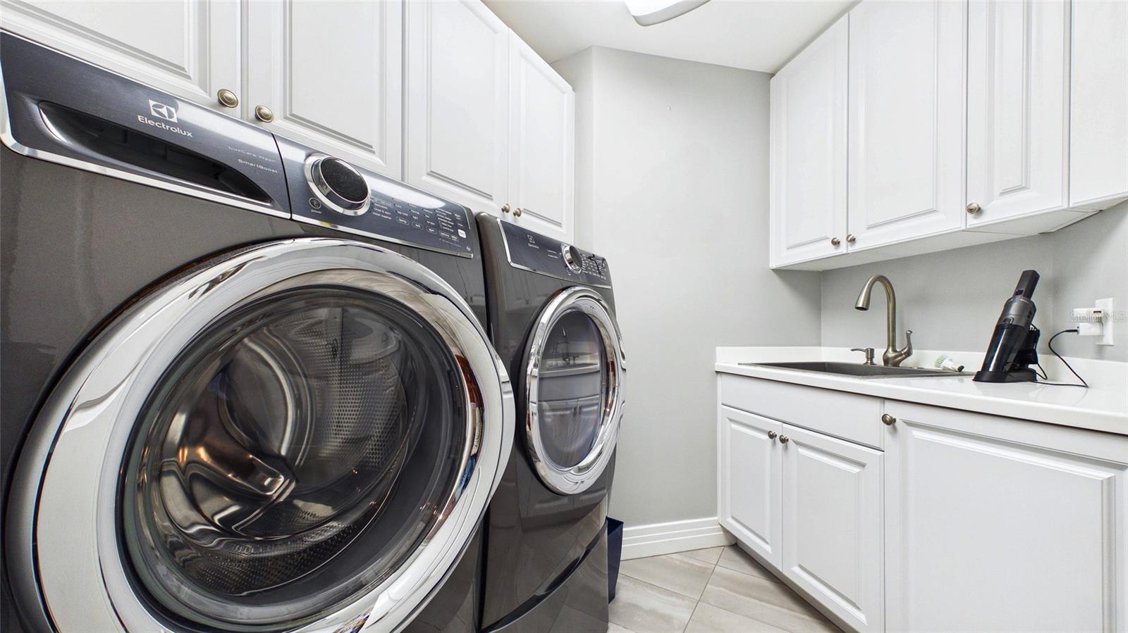 400 BEACH DR NE #1101 — photo 41