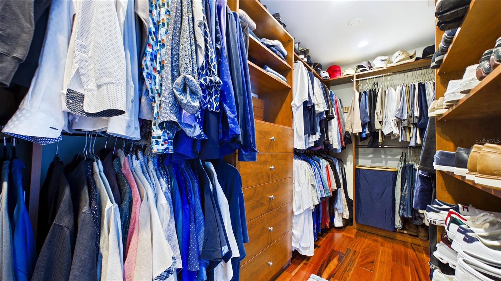 400 BEACH DR NE #1101 — photo 31