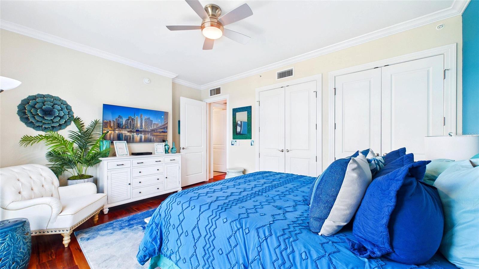 400 BEACH DR NE #1101 — photo 39