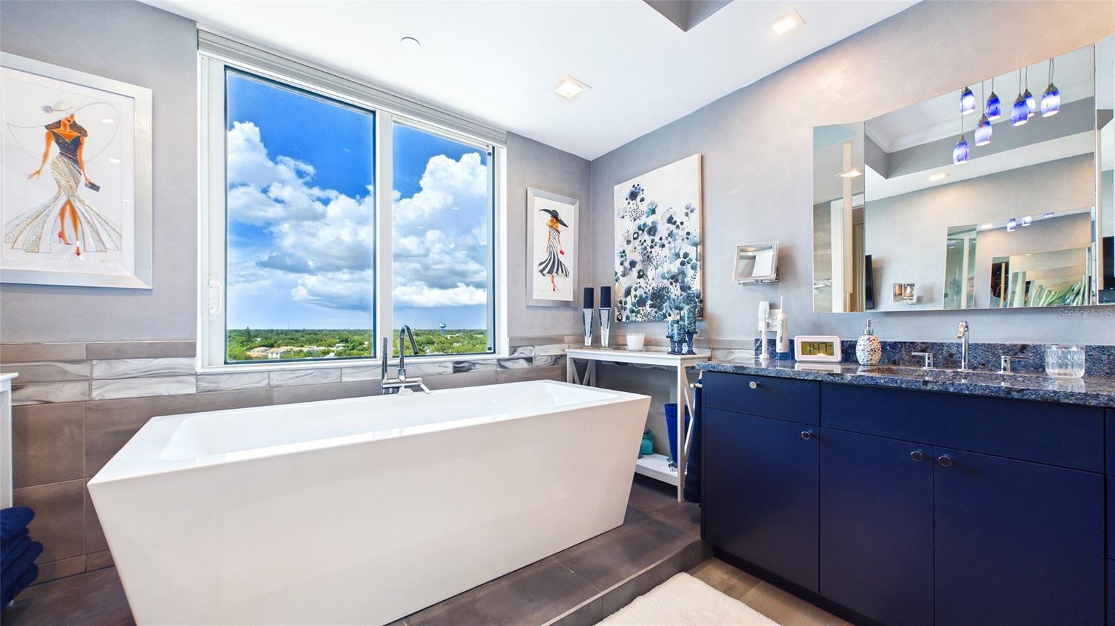 400 BEACH DR NE #1101 — photo 33