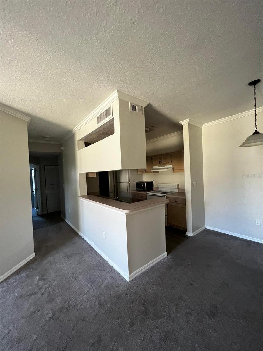 5612 PINNACLE HEIGHTS CIR #303 — photo 8