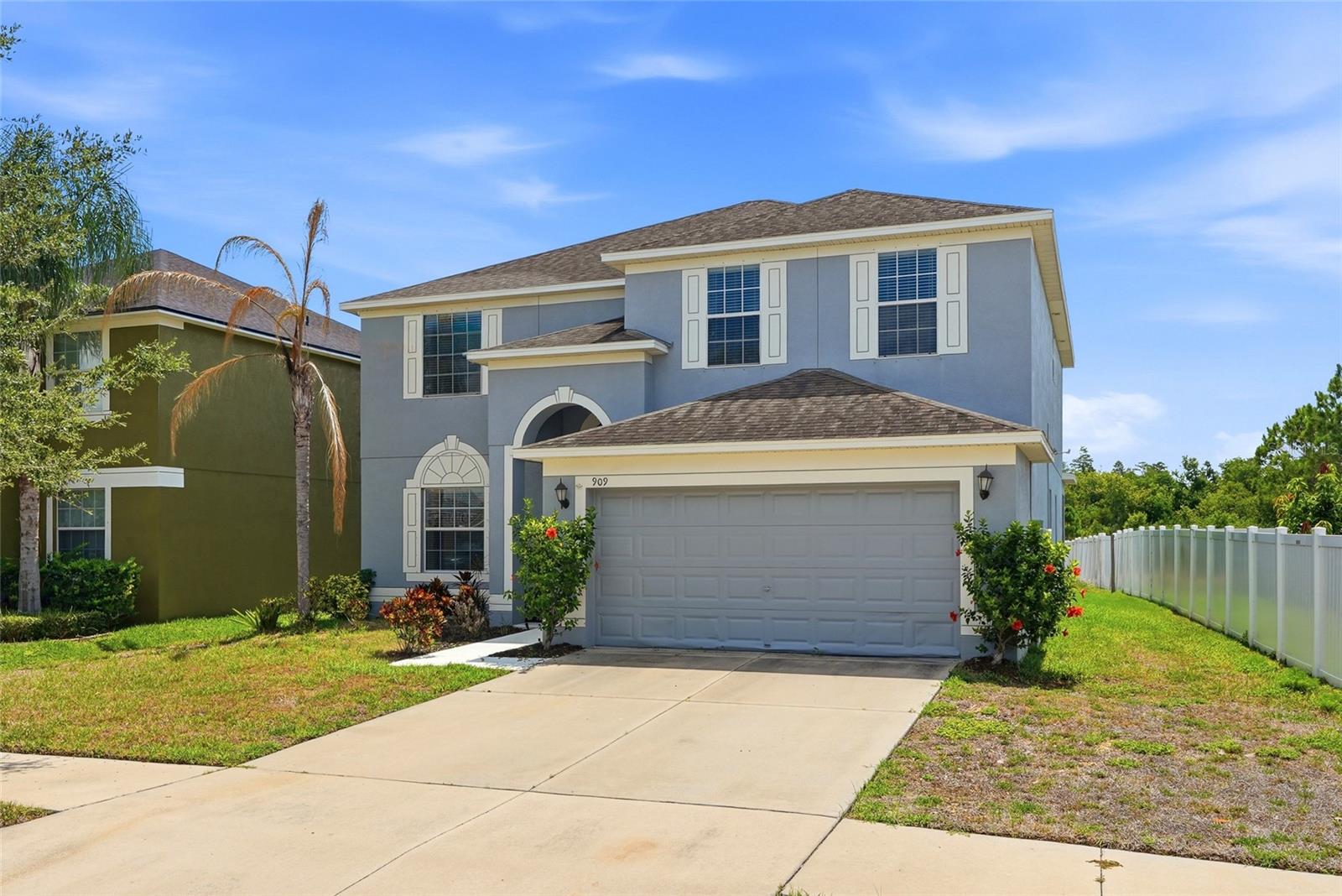 909 MEADOW GLADE DR — photo 54