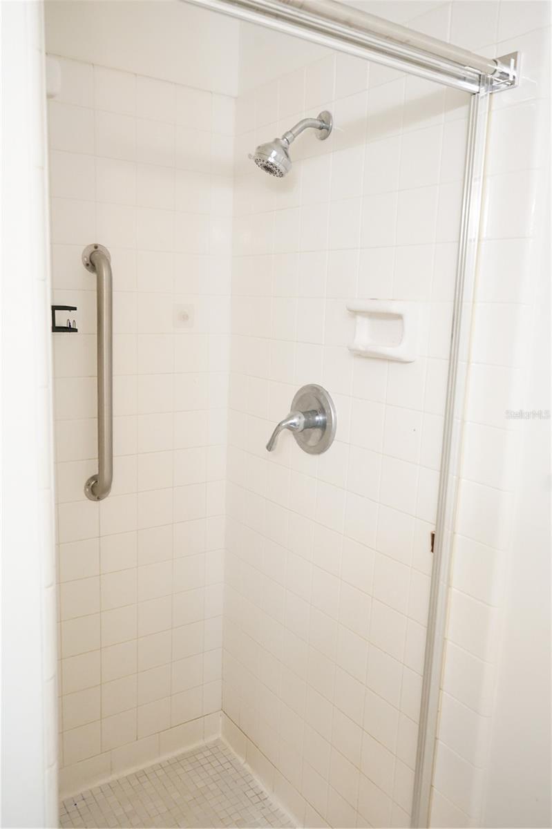 703 HUXLEY PL — photo 16