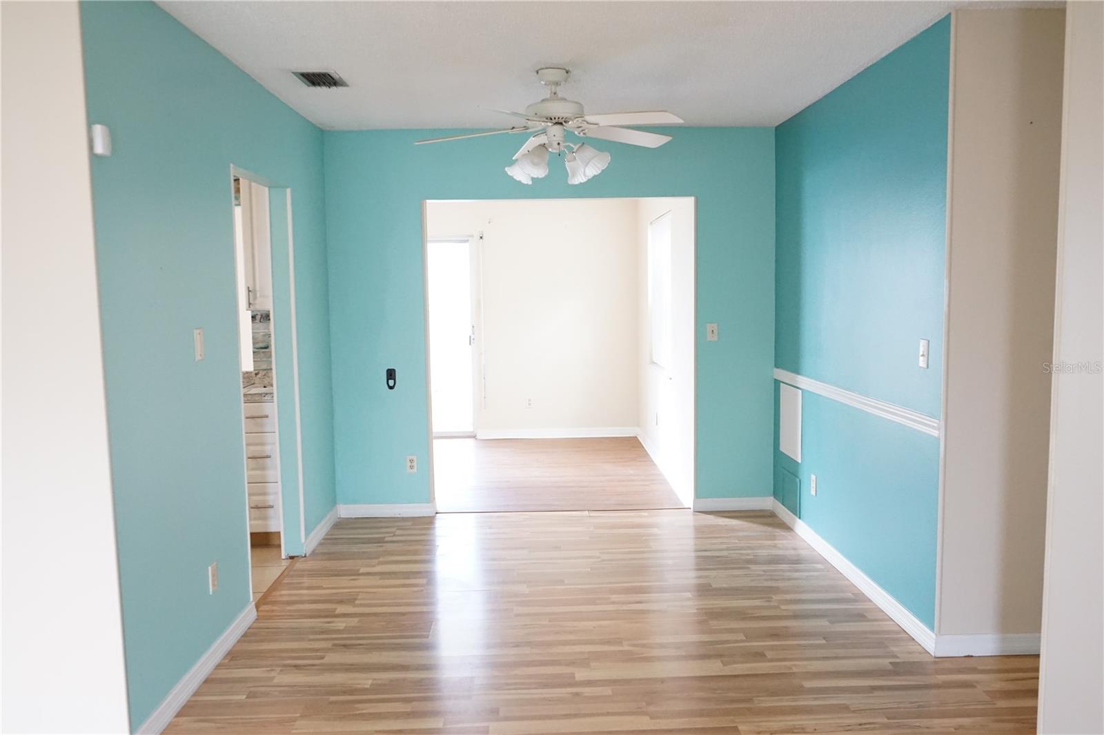 703 HUXLEY PL — photo 8