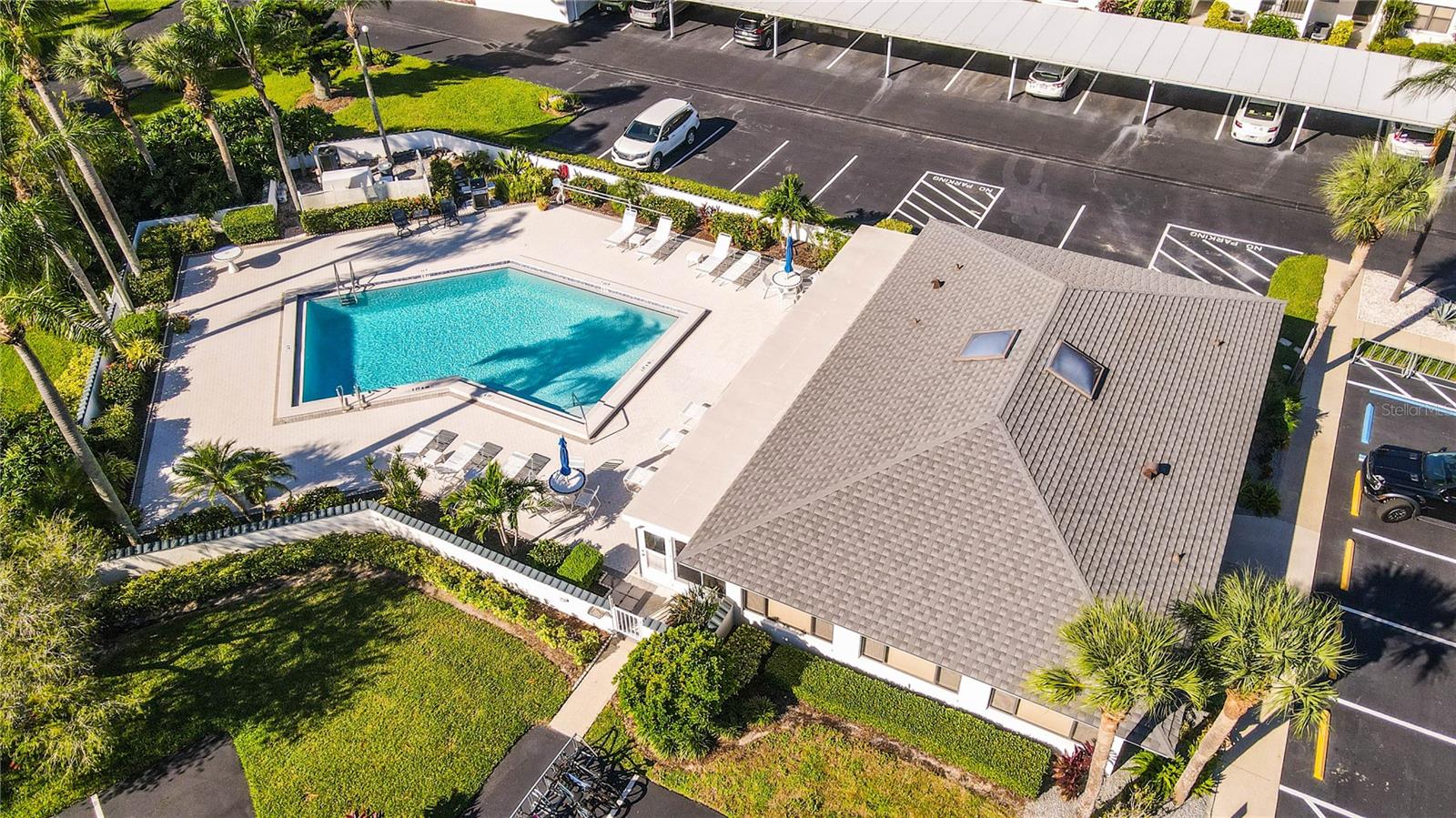 1100 CAPRI ISLES BLVD #318 — photo 8