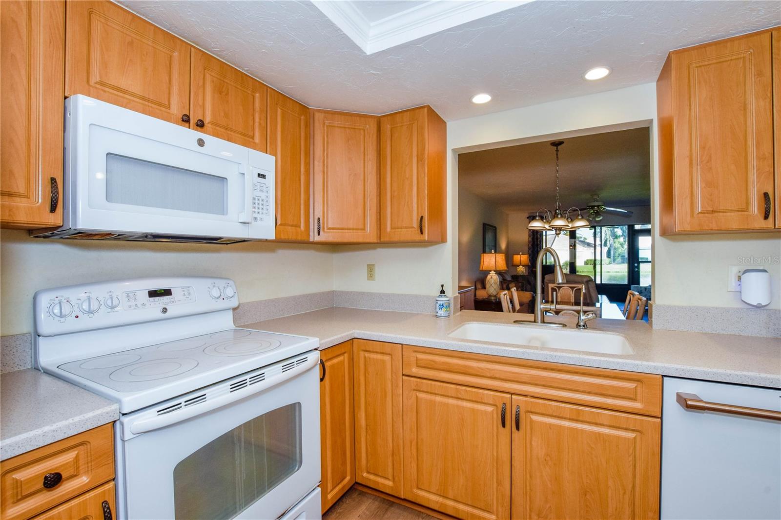 1100 CAPRI ISLES BLVD #318 — photo 23