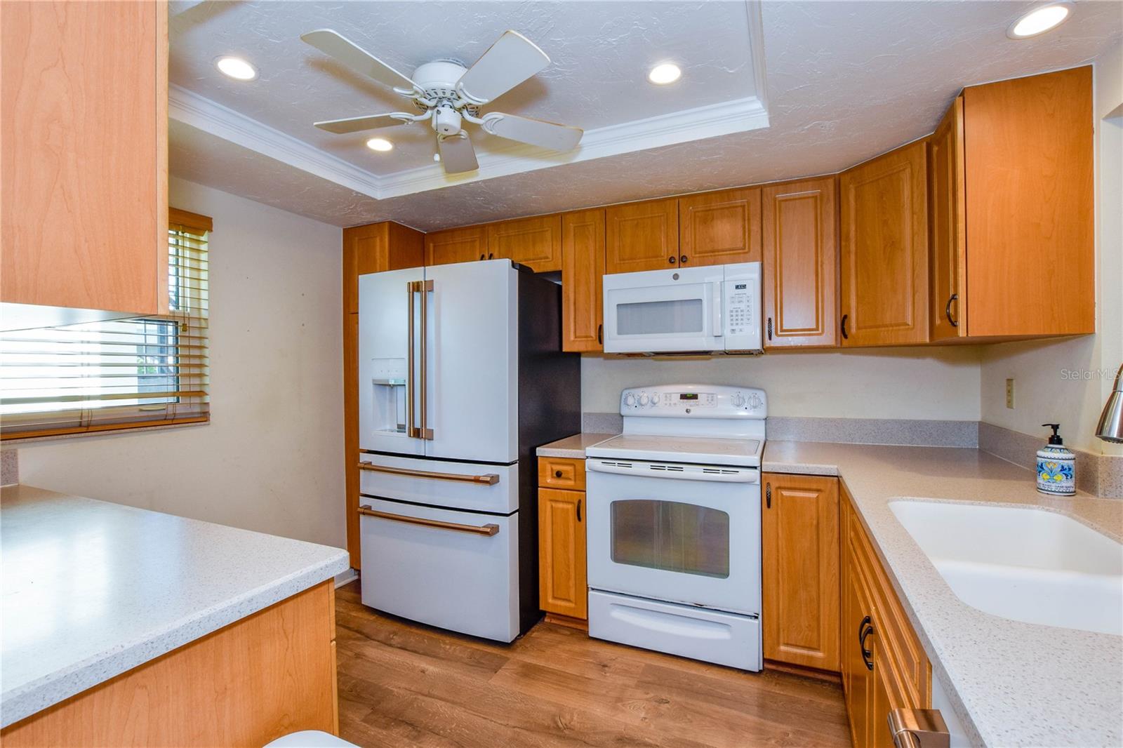 1100 CAPRI ISLES BLVD #318 — photo 26