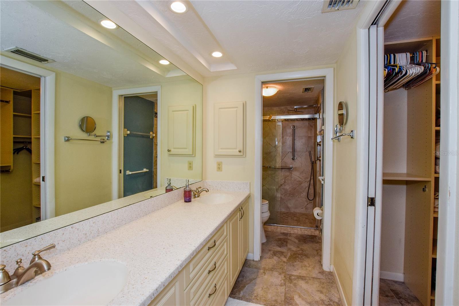 1100 CAPRI ISLES BLVD #318 — photo 19