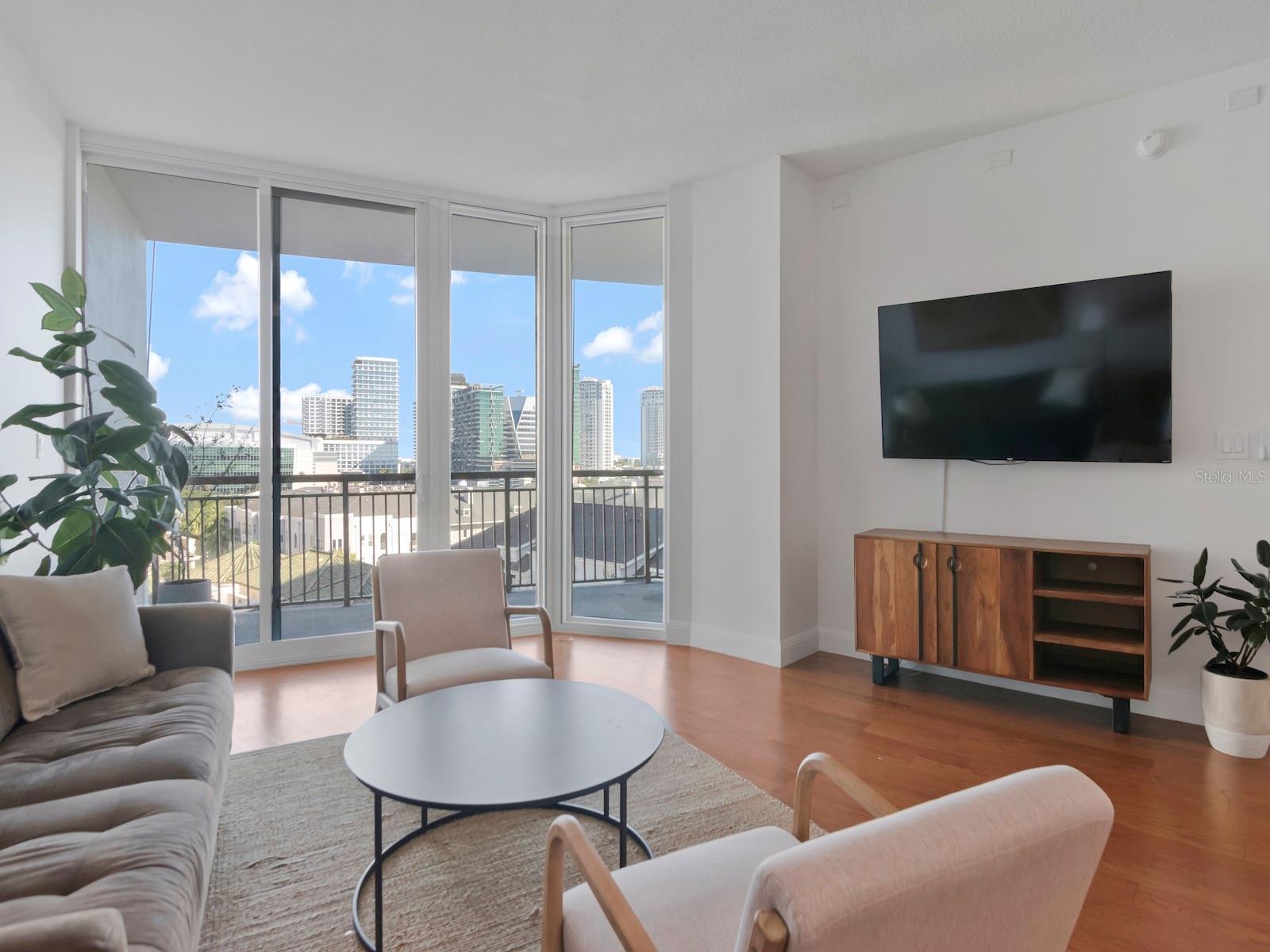450 KNIGHTS RUN AVE #803 — photo 3