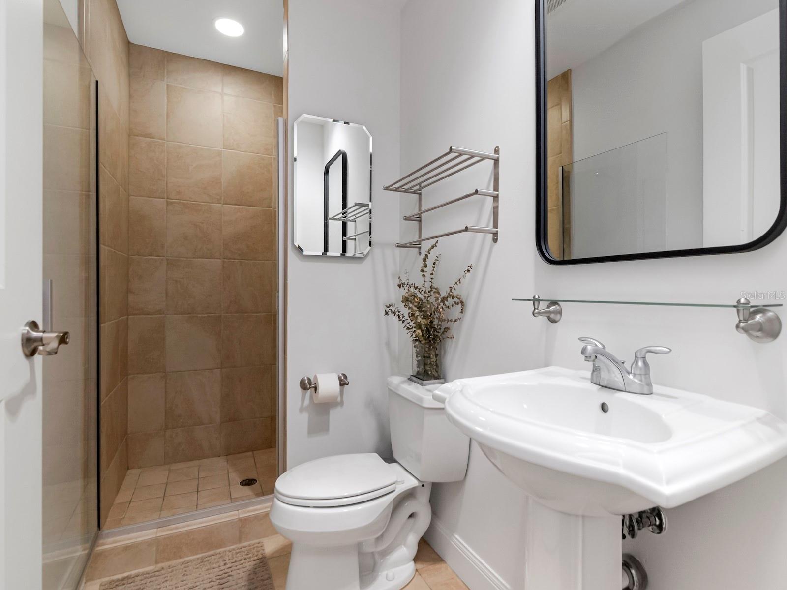 450 KNIGHTS RUN AVE #803 — photo 18
