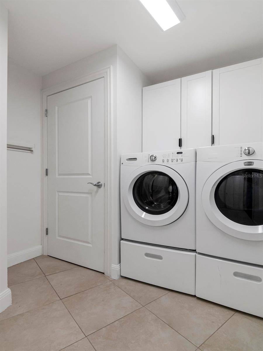 450 KNIGHTS RUN AVE #803 — photo 34