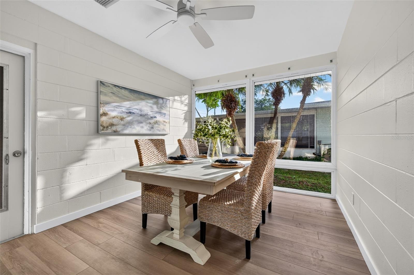 662 VILLAGRANDE AVE S — photo 10
