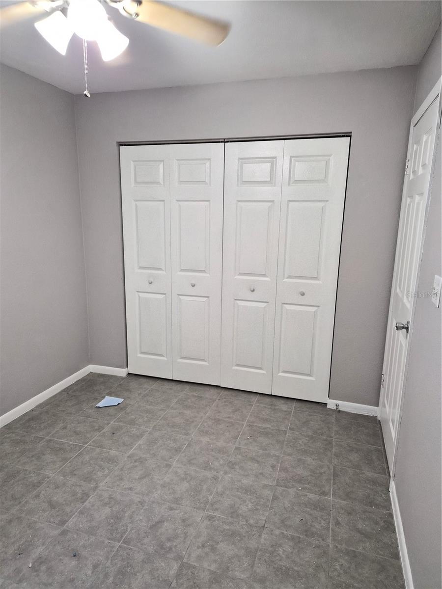 402 WOODROW AVE NW #B — photo 4