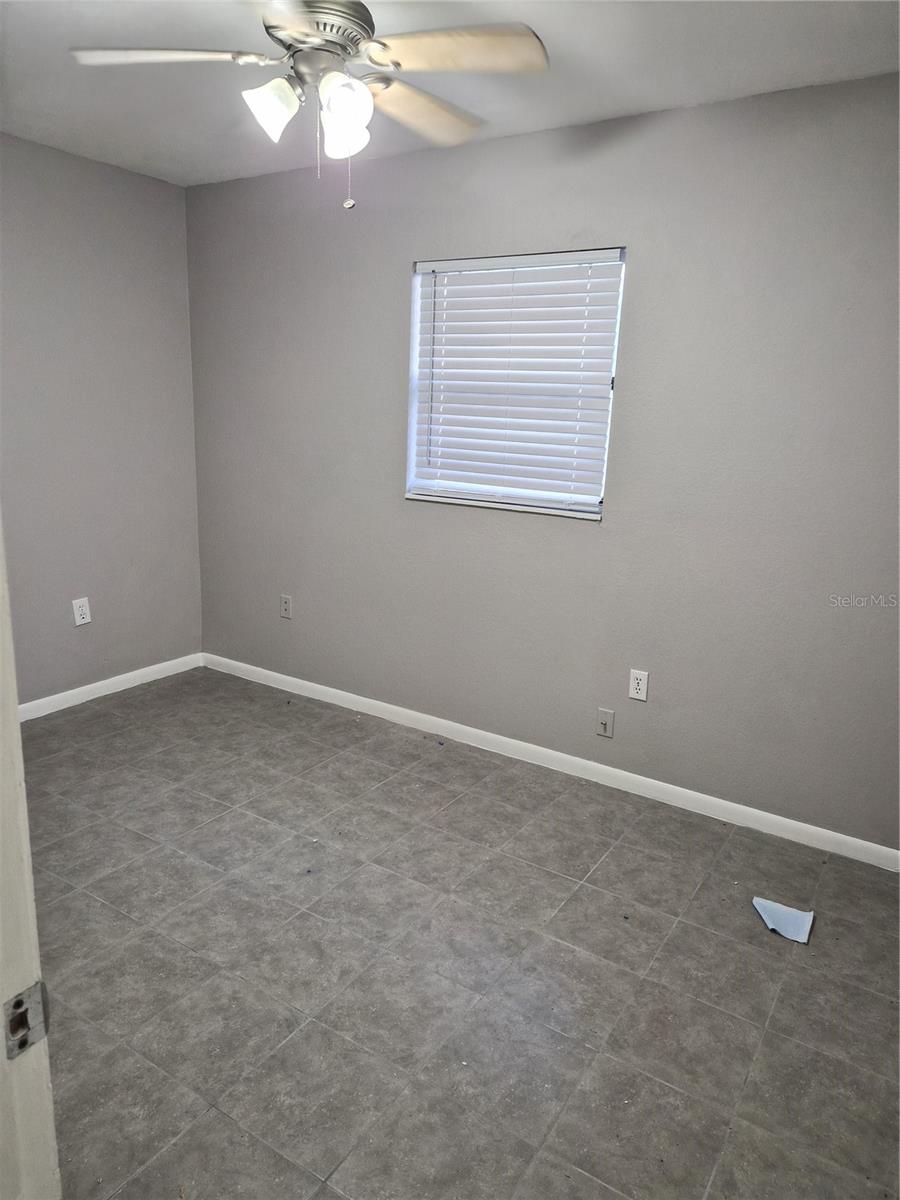 402 WOODROW AVE NW #B — photo 3