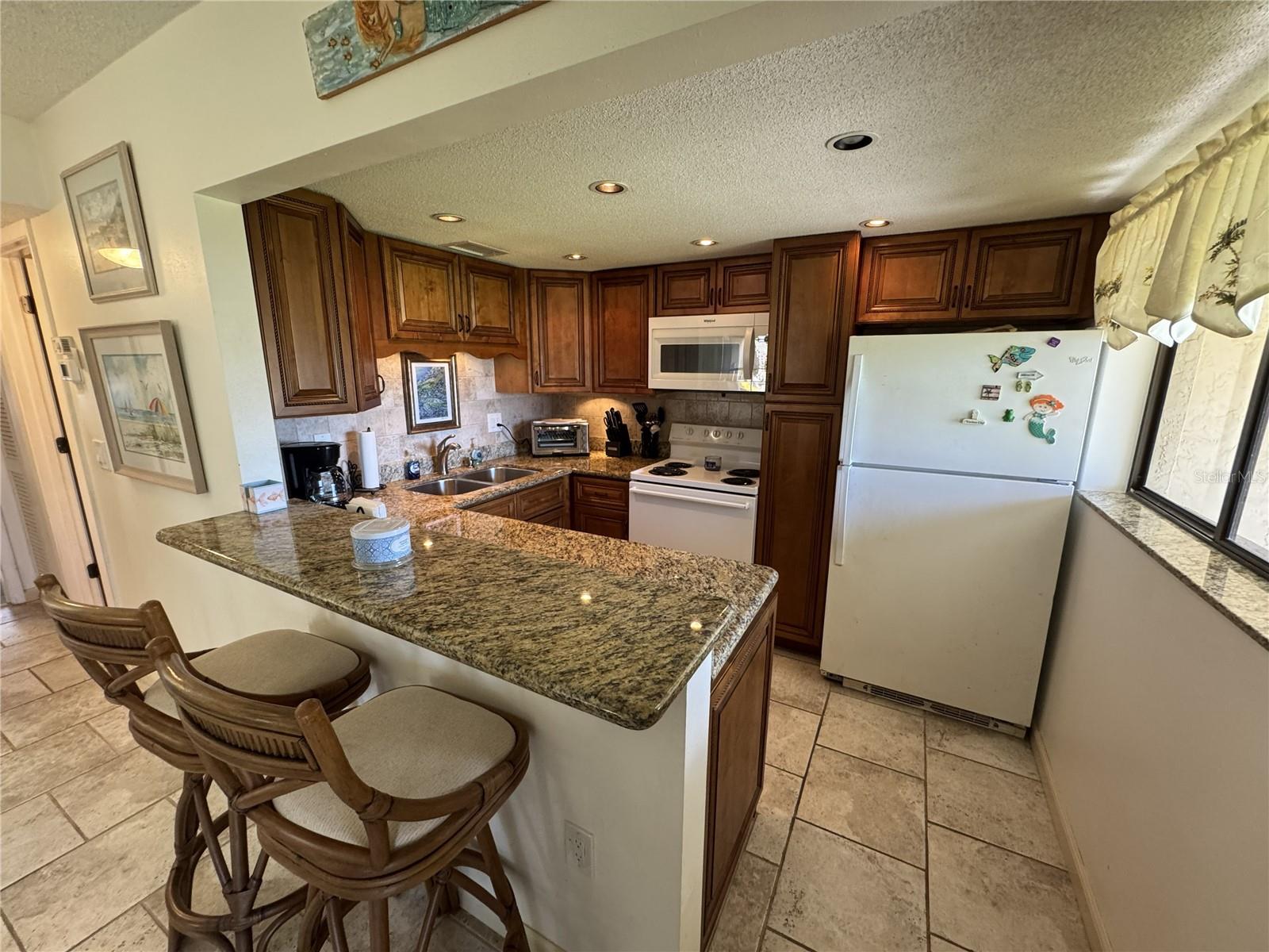 261 AIRPORT AVE E #111 — photo 3