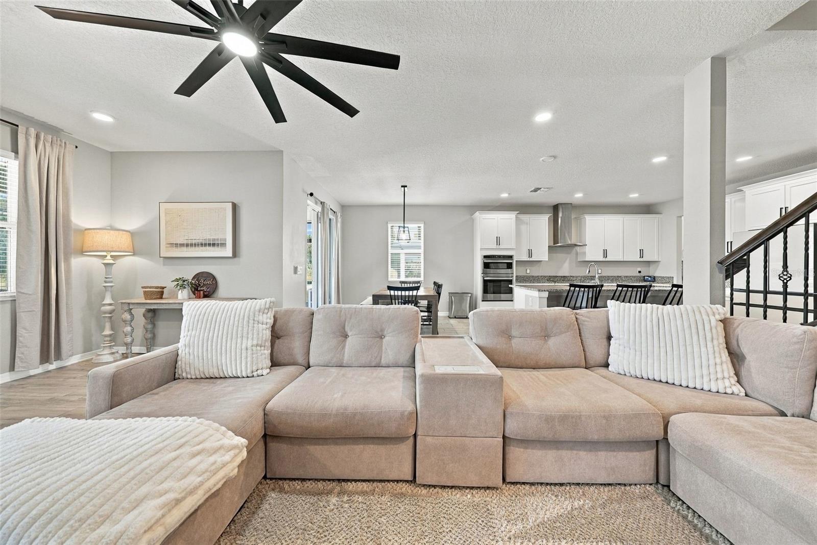 4904 EAGLE ROCK DR — photo 12