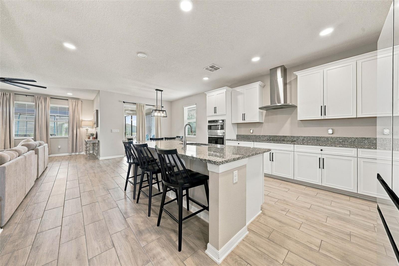 4904 EAGLE ROCK DR — photo 14