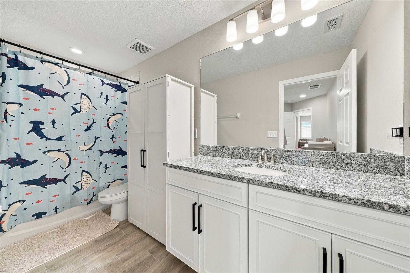 4904 EAGLE ROCK DR — photo 45