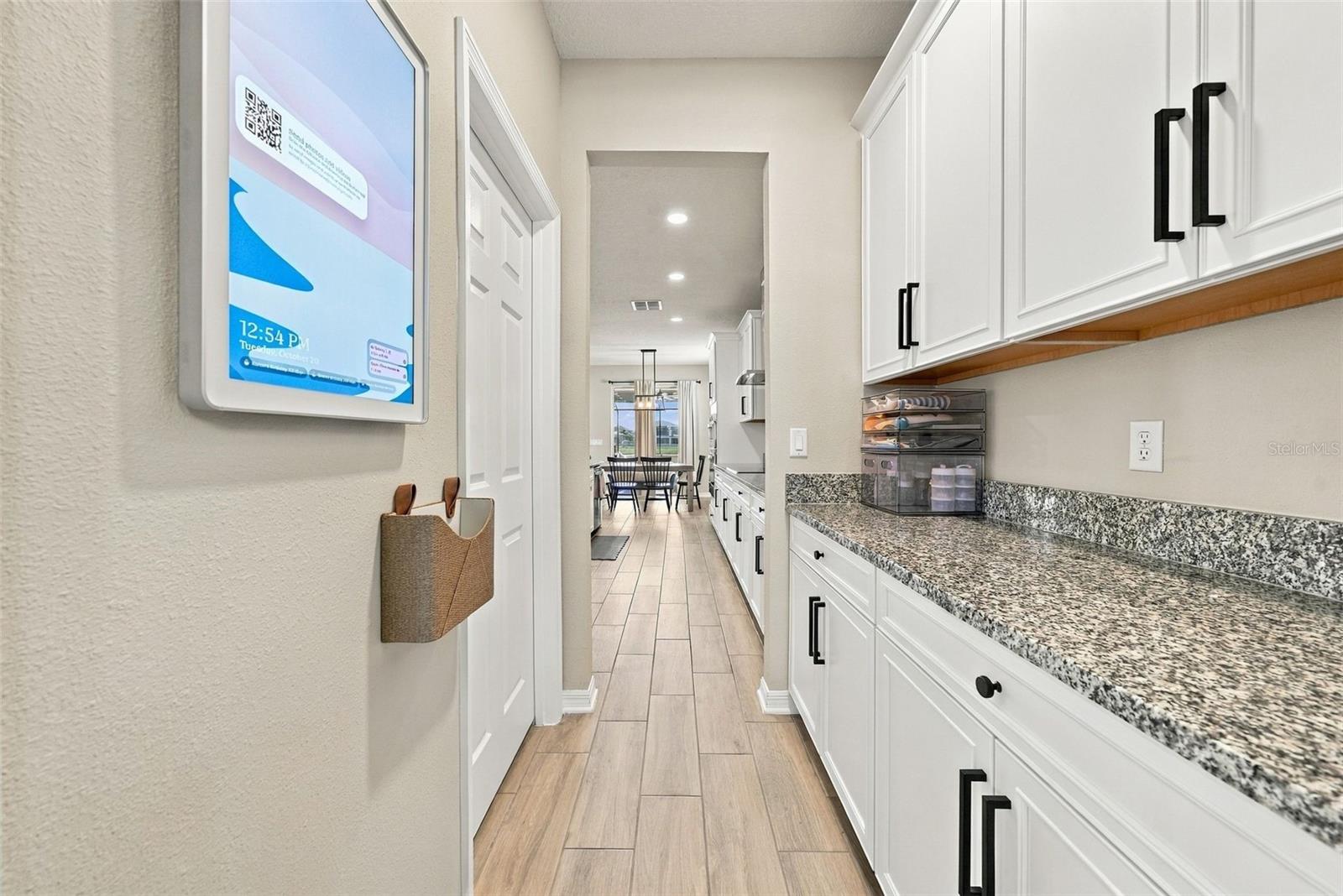 4904 EAGLE ROCK DR — photo 9