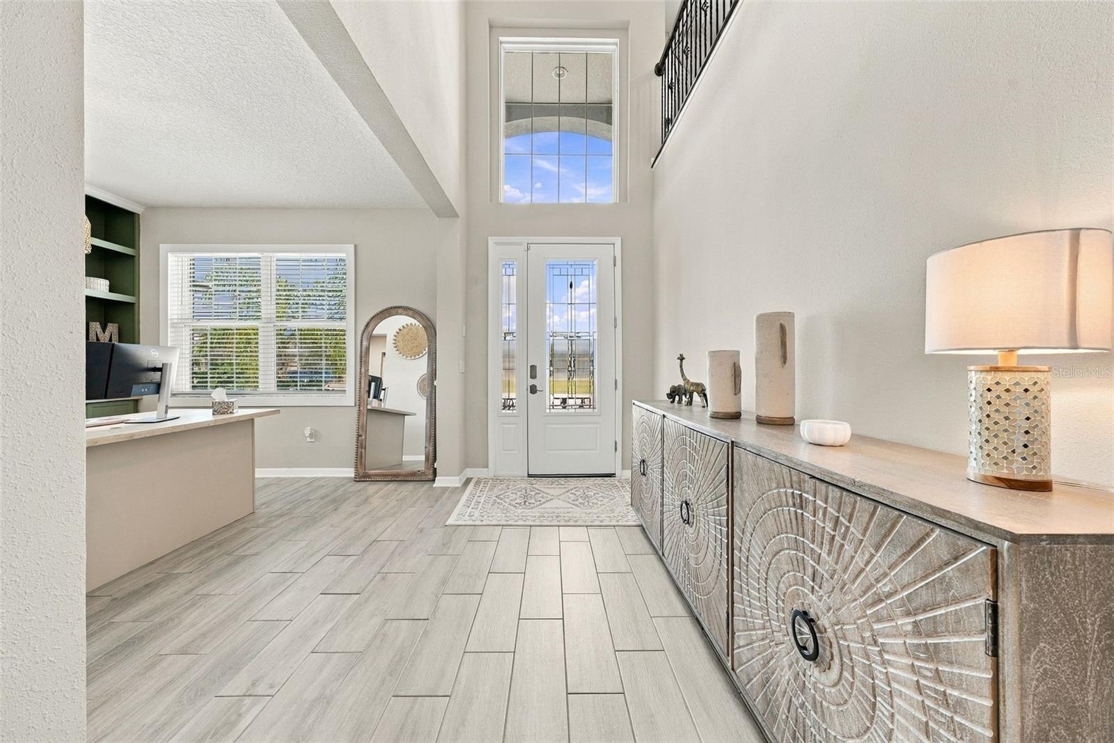 4904 EAGLE ROCK DR — photo 4