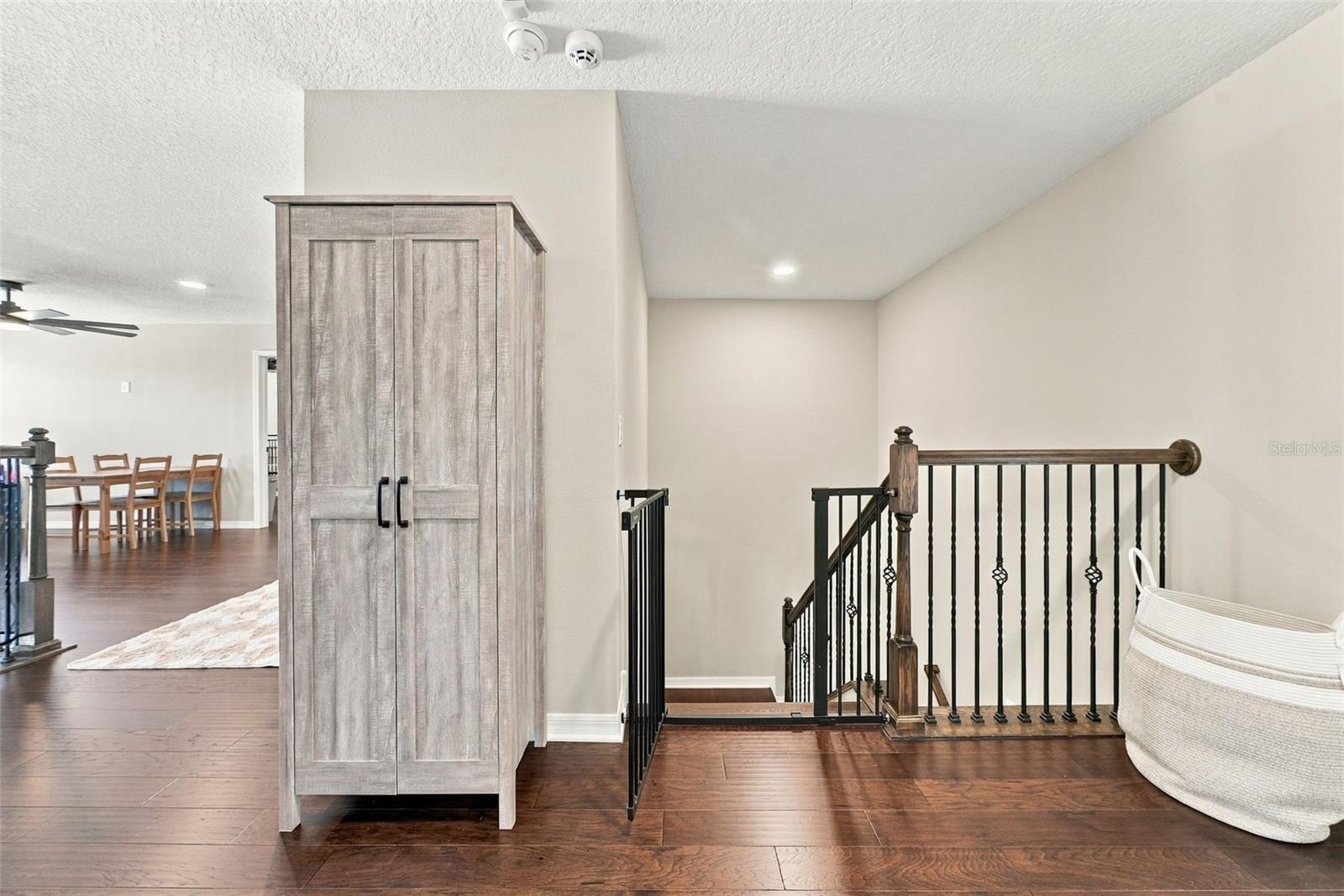 4904 EAGLE ROCK DR — photo 29