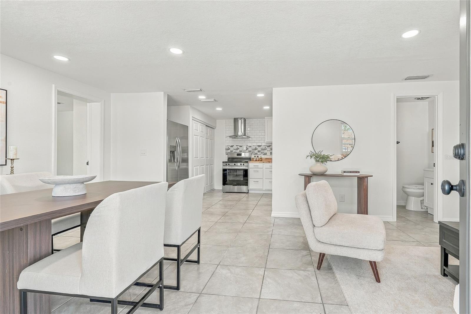 4544 W MINNEHAHA ST — photo 2