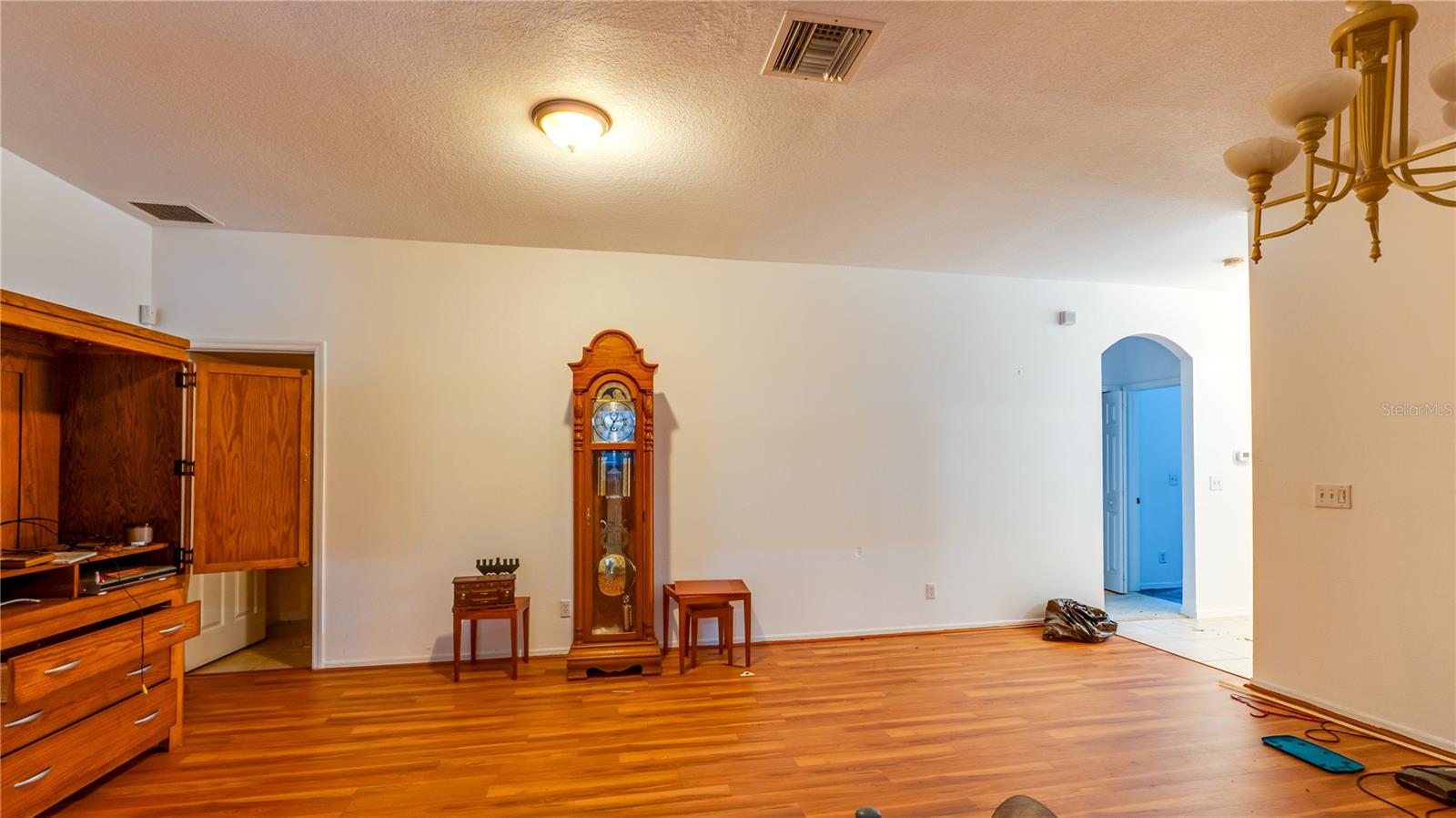 910 ELDRIDGE ST — photo 11