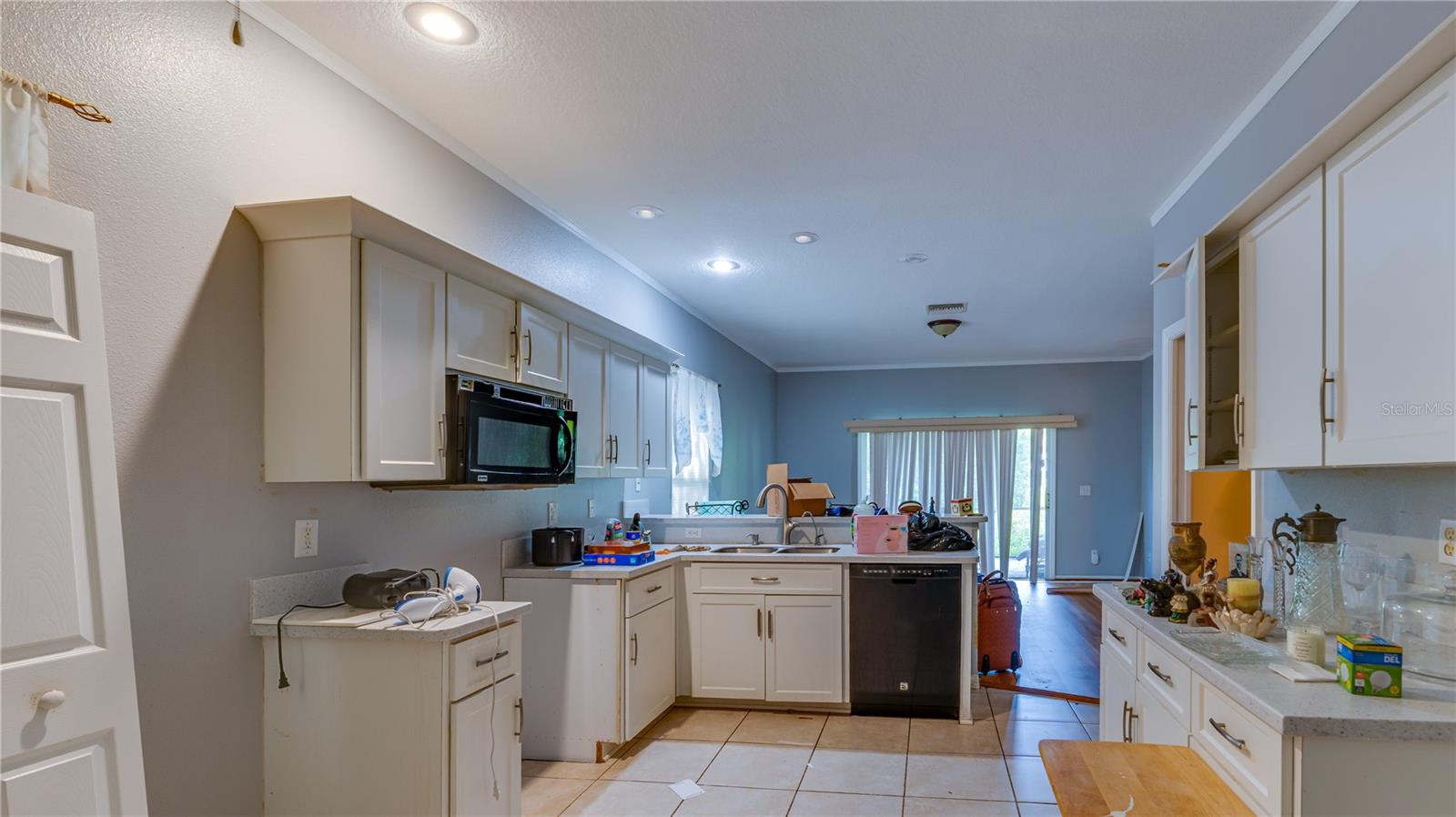 910 ELDRIDGE ST — photo 4