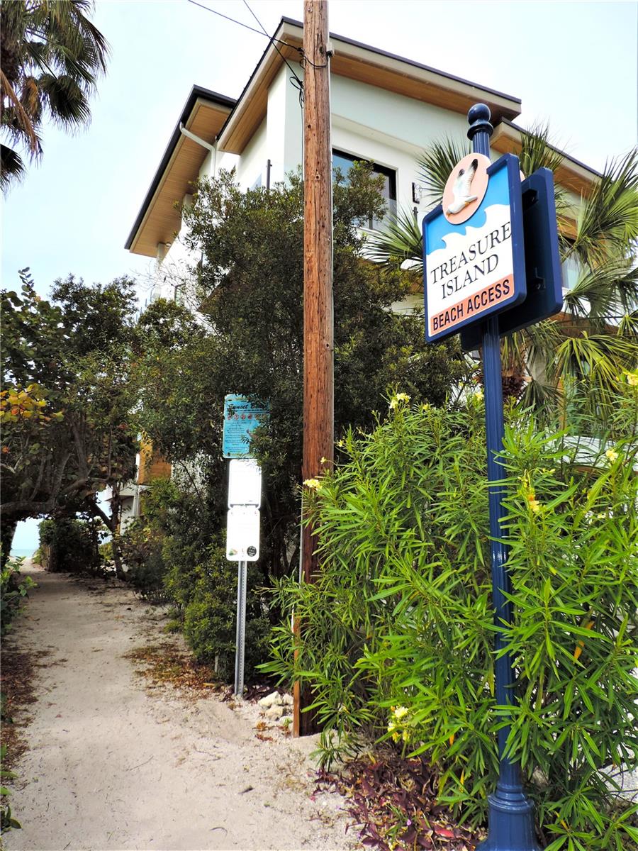 8301 W GULF BLVD #3 — photo 26