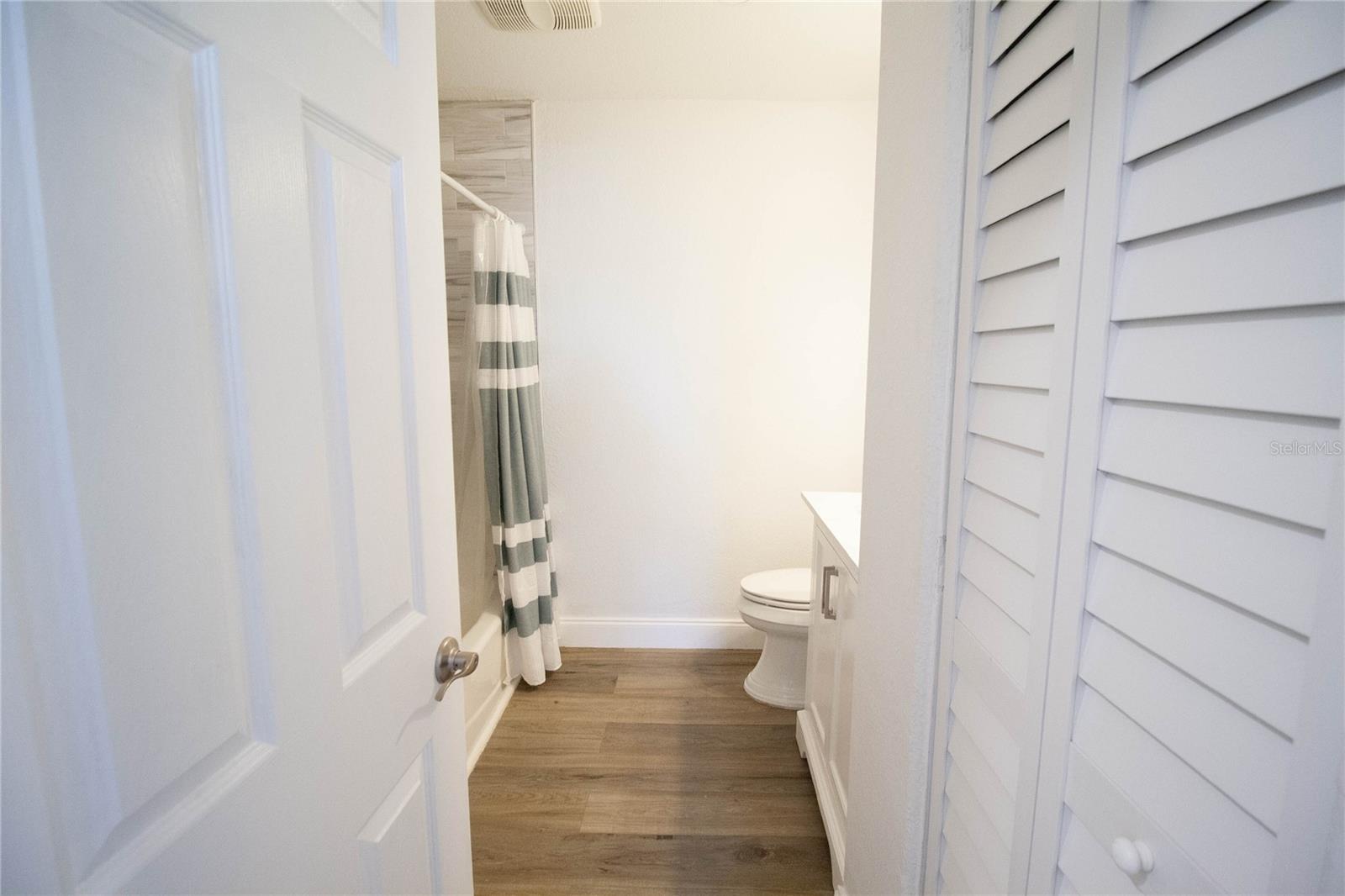 2345 FLOYD ST — photo 7