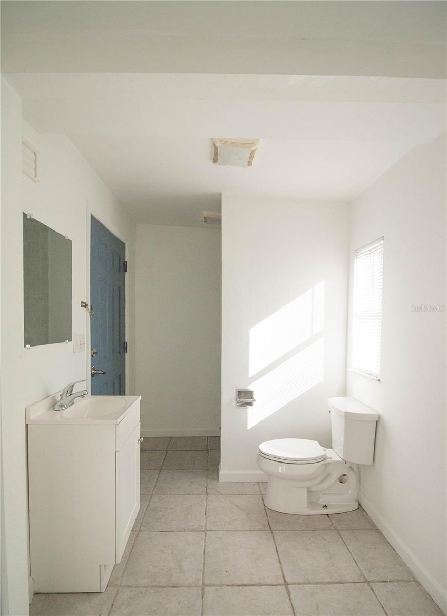 2345 FLOYD ST — photo 19