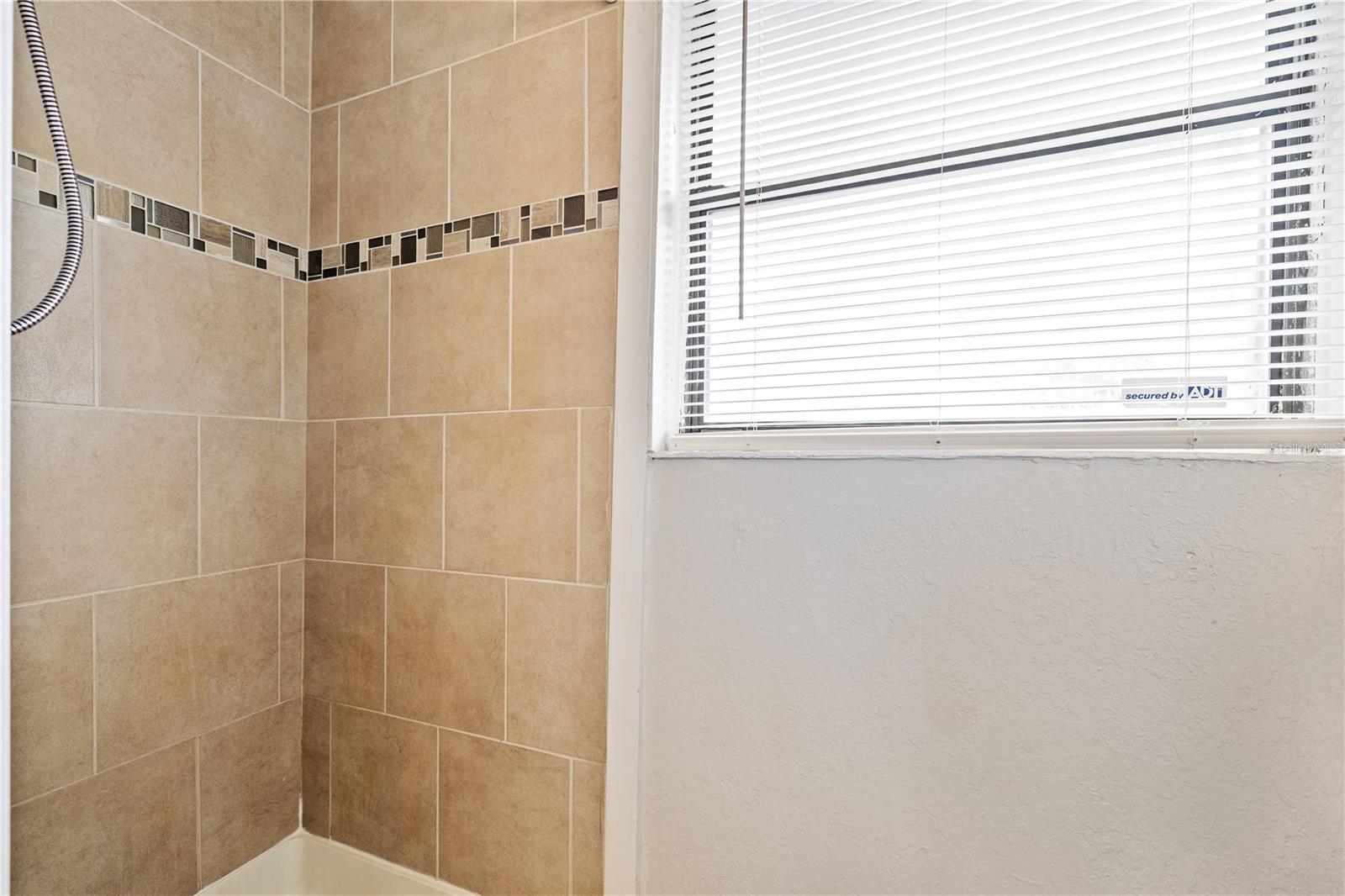 14902 PINECREST RD — photo 20