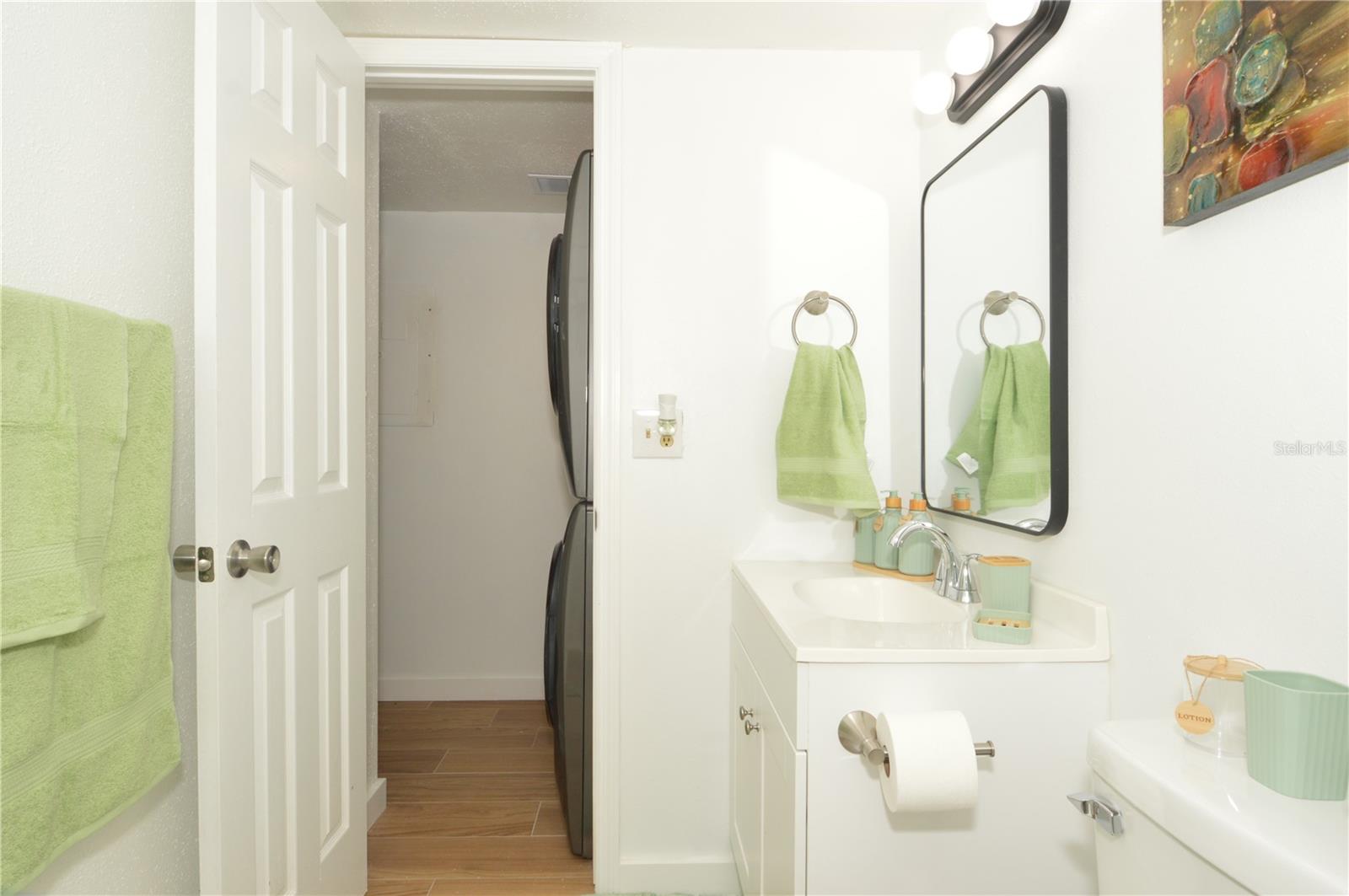 504 100TH AVE N #101 — photo 35