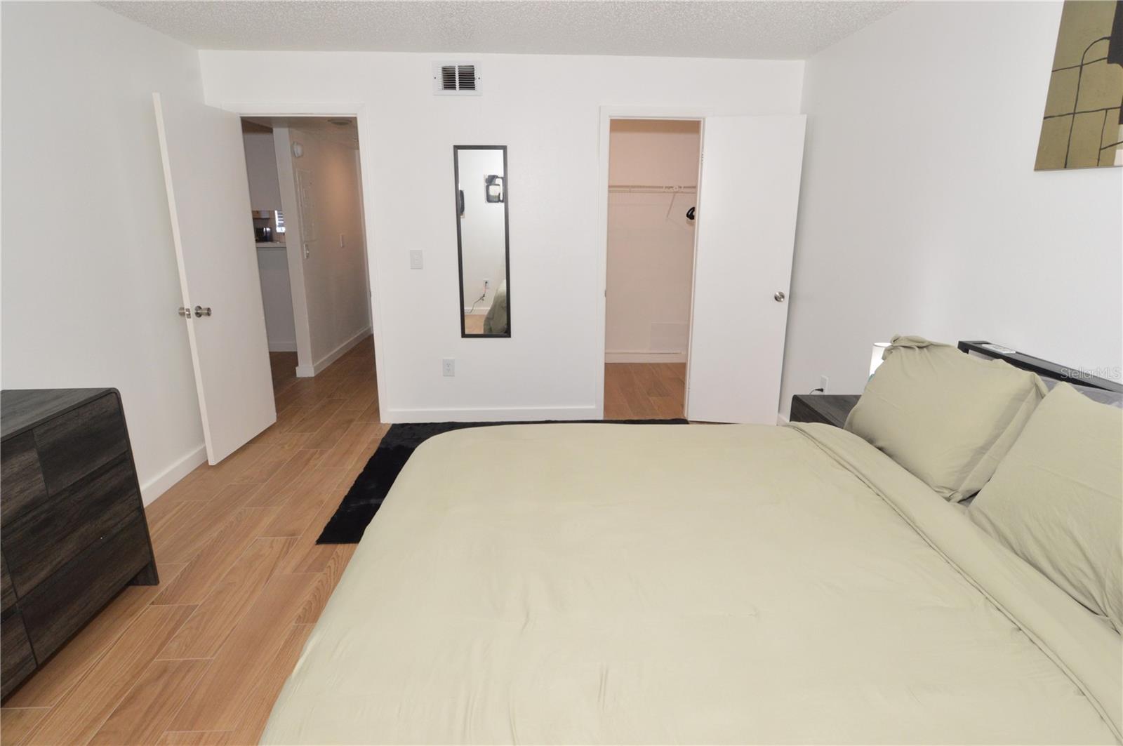 504 100TH AVE N #101 — photo 40