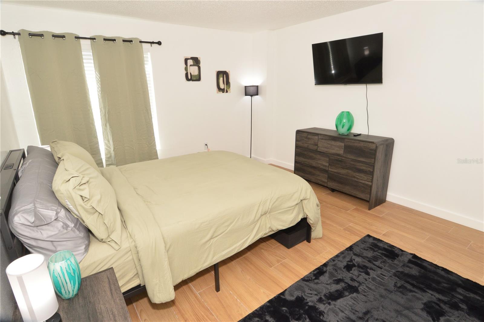 504 100TH AVE N #101 — photo 38