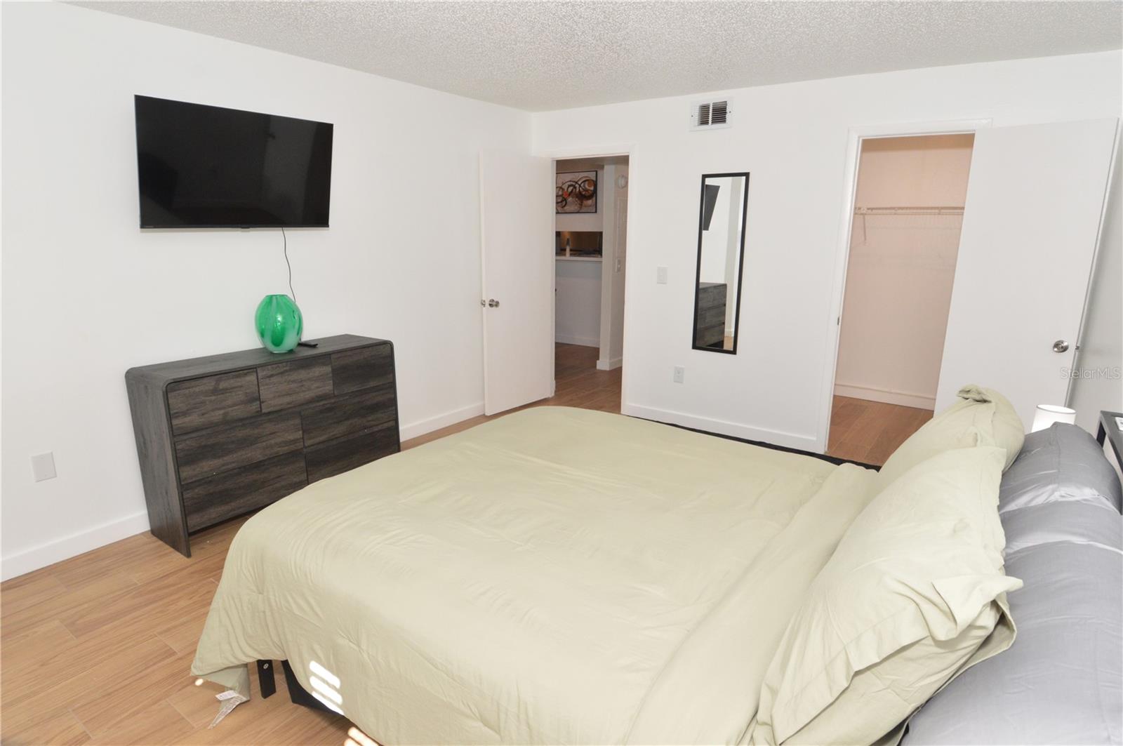 504 100TH AVE N #101 — photo 43