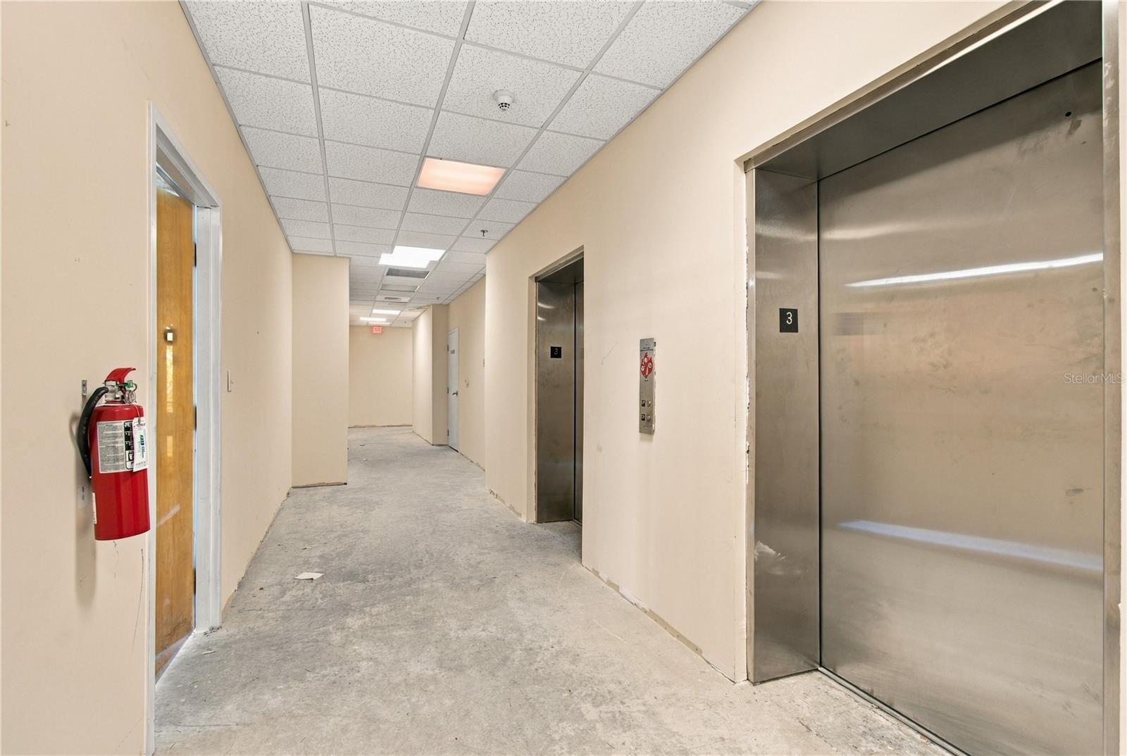 2350 E STATE ROAD 60 — photo 22