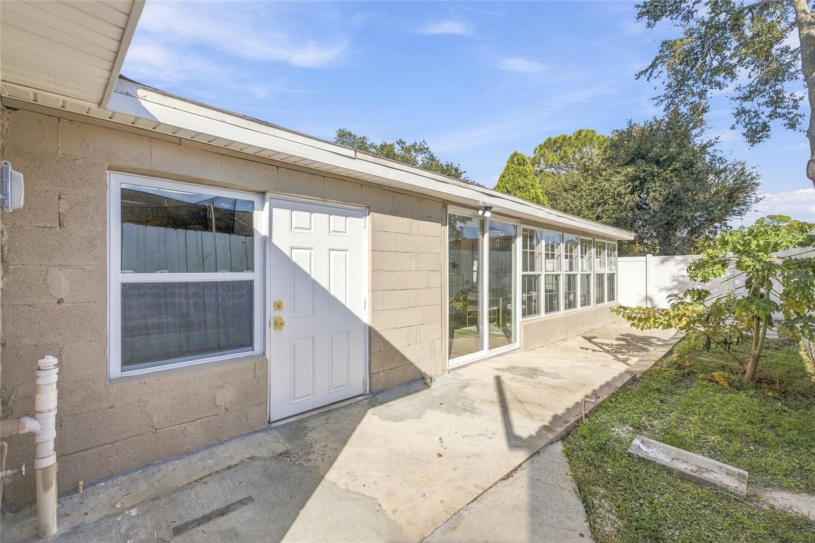 10118 BRIARWICK CT — photo 35