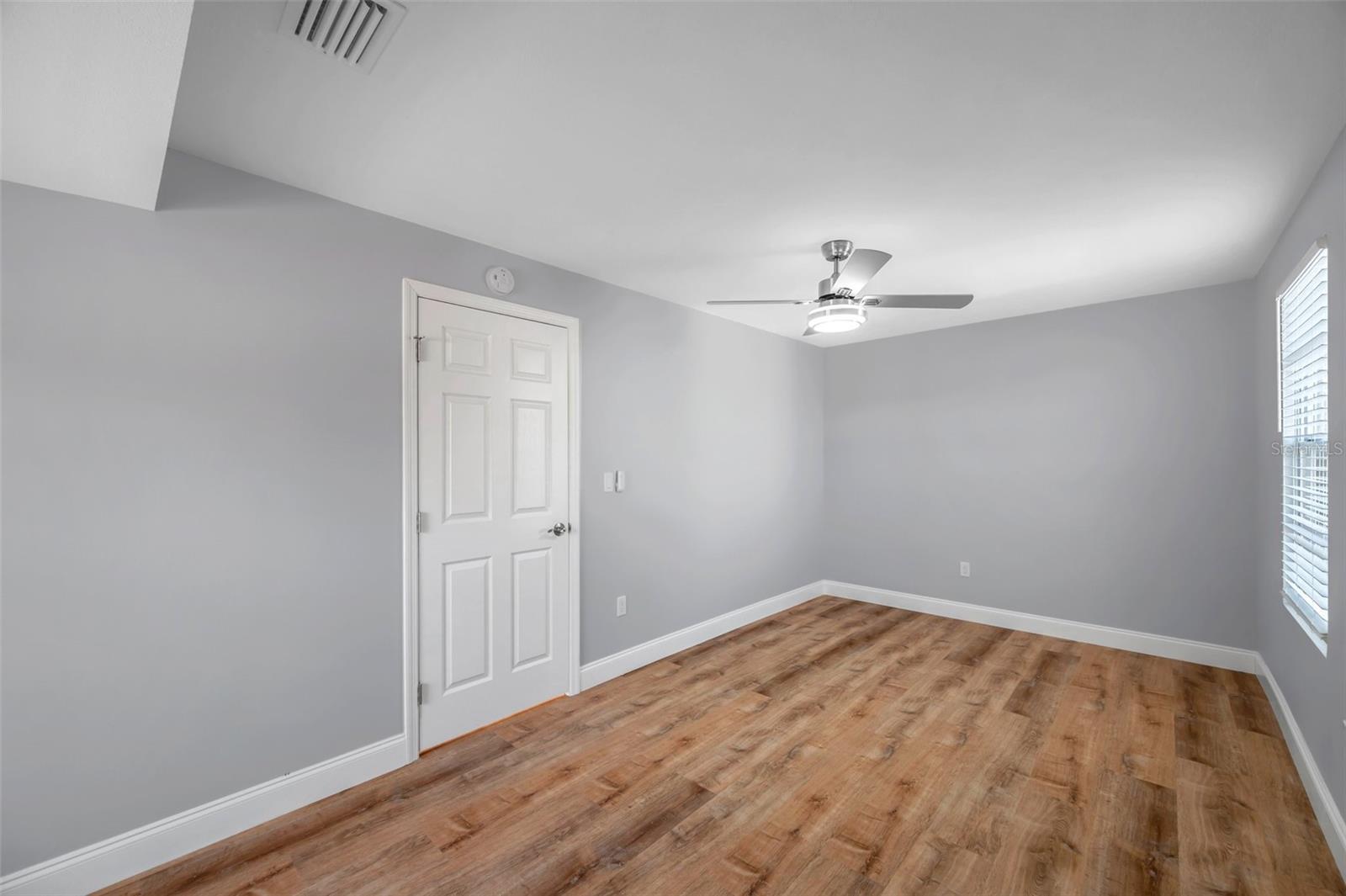 1811 QUINCY ST S — photo 11